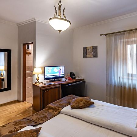 Hotel Boutique Bulevard ซิวิโชอารา ภายนอก รูปภาพ